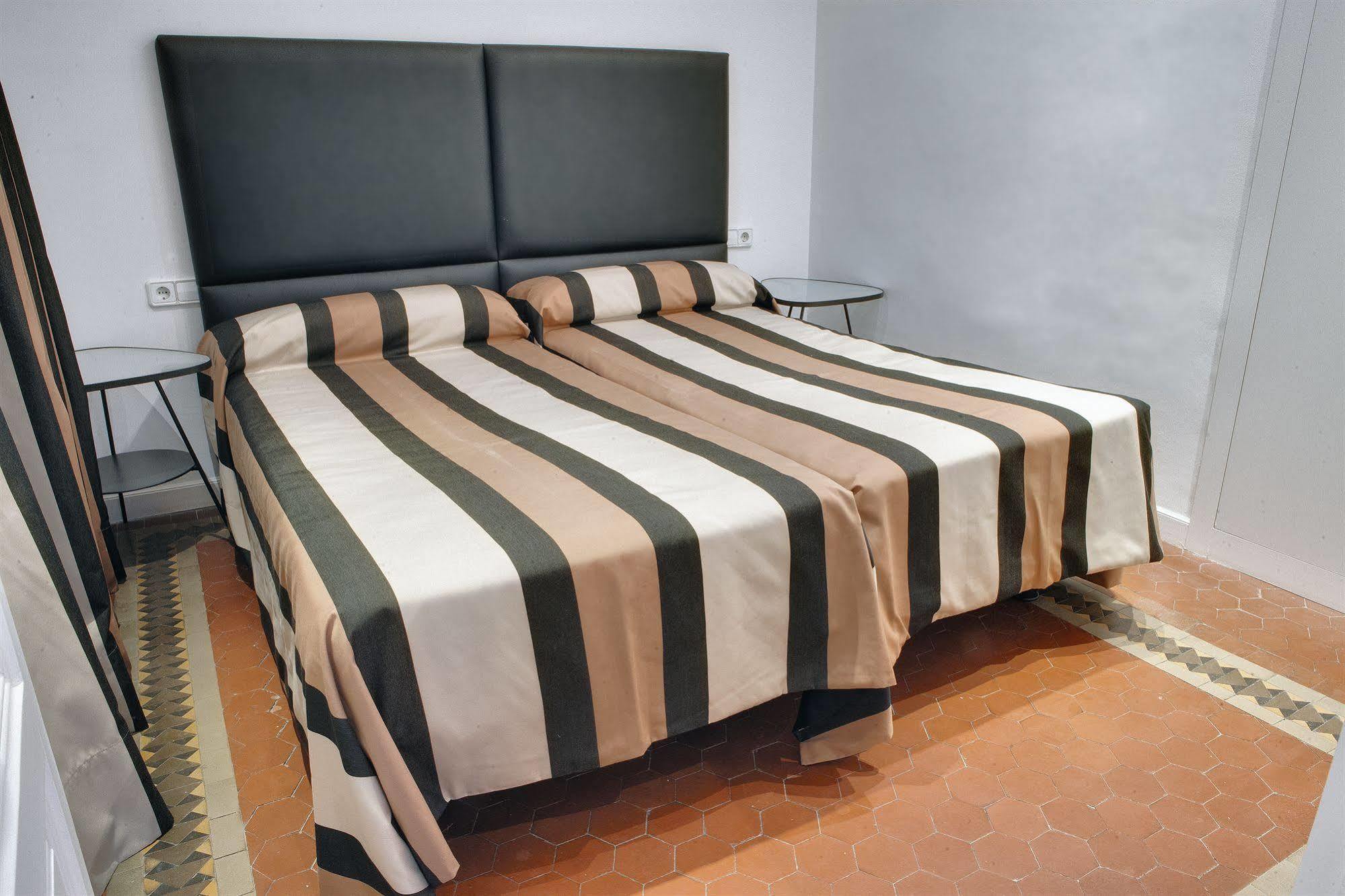 Barcelona Apartment Val Екстер'єр фото