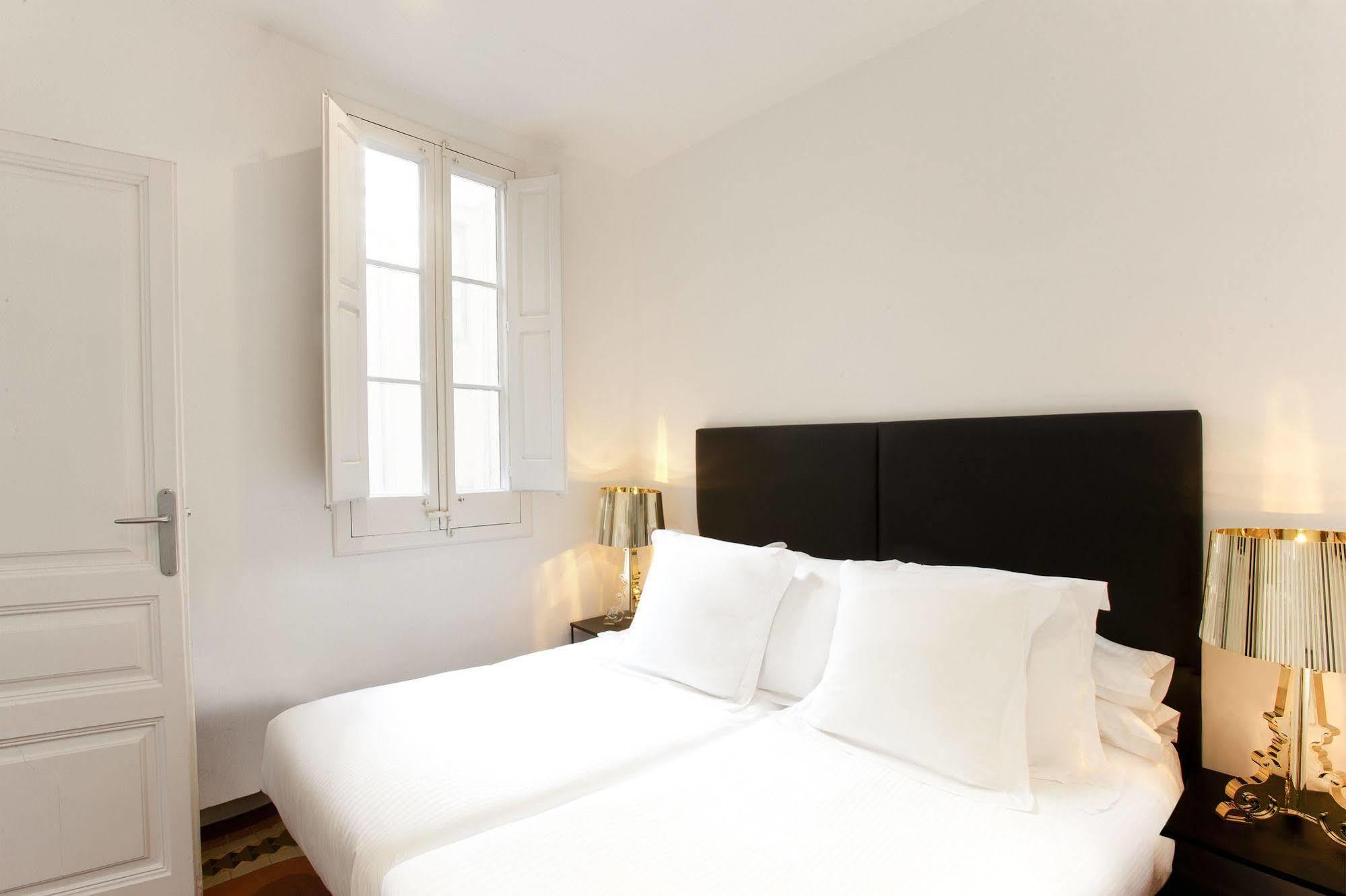 Barcelona Apartment Val Екстер'єр фото